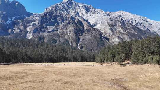 玉龙雪山航拍