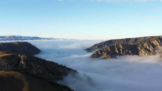 山间云海自然风光俯瞰