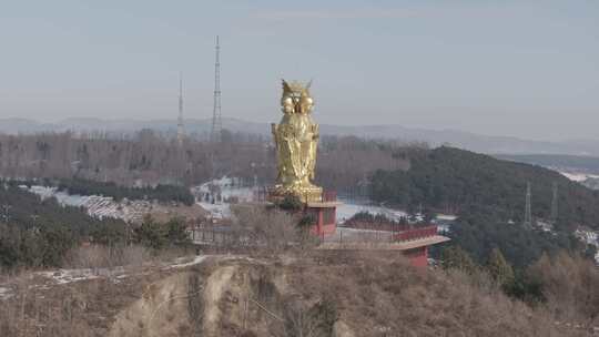 报恩寺帐篷山三面金佛