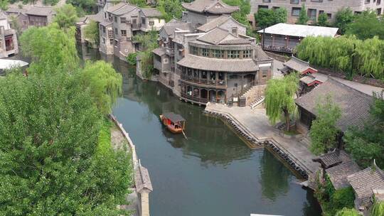 航拍北京的古北水镇游船跟拍