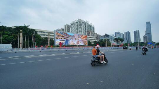 广西南宁民族大道街景