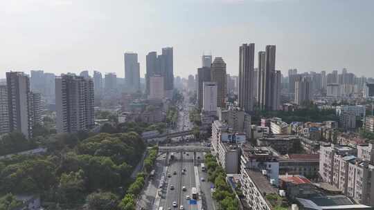 航拍湖北武汉城市交通车流行驶