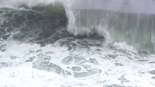 海面海浪翻滚