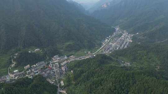 湖南省张家界景区阿凡达取景地奇峰穿云航拍