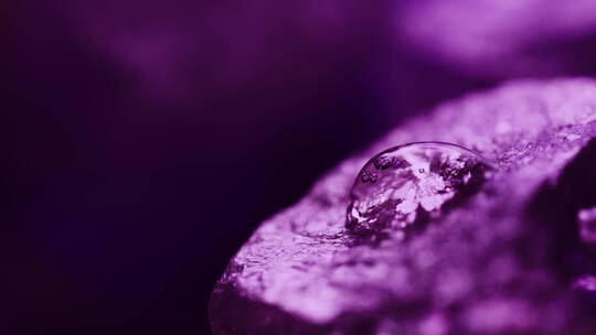 紫色精华液扫光美妆素材