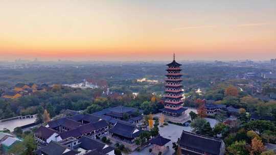 航拍扬州瘦西湖风景区大明寺日出清晨