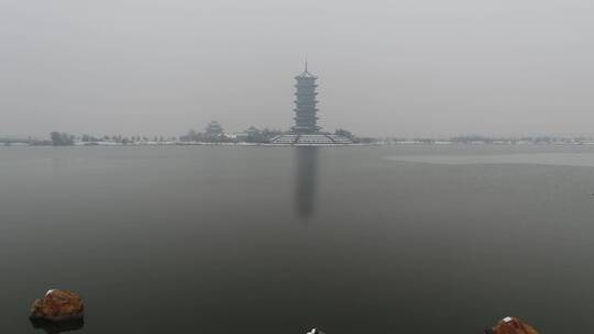 航拍胶州雪后少海南湖公园