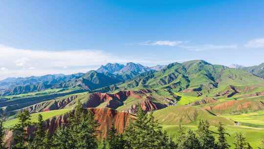 中国青海海北祁连县卓尔山风景区夏日流云