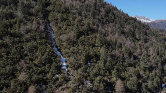 航拍雪山