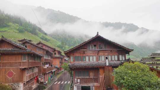 广西龙胜壮族壮寨烟雨风光