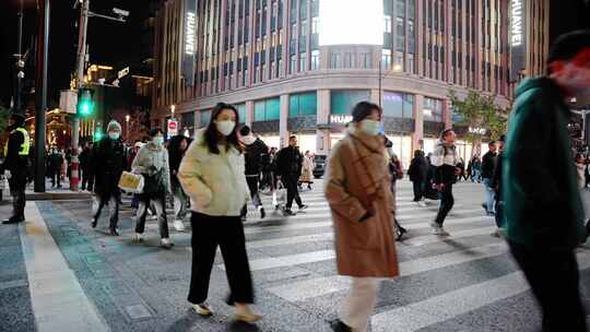 上海外滩人流上下班人流