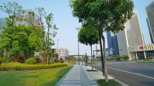 广西南宁五象新区东盟总部基地安静的街道