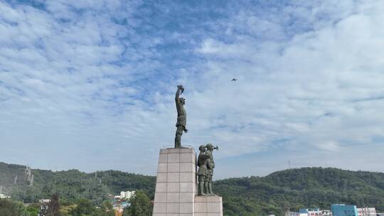 红花岭公园落羽杉 龙岗人民革命烈士纪念碑