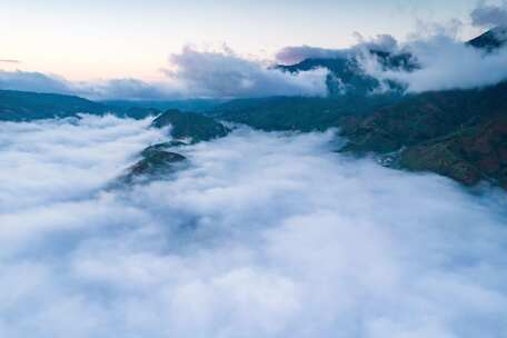 高山云海航拍