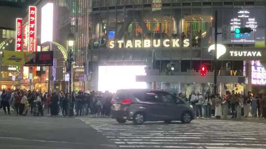 日本 东京 涩谷 夜晚 人群 旅游