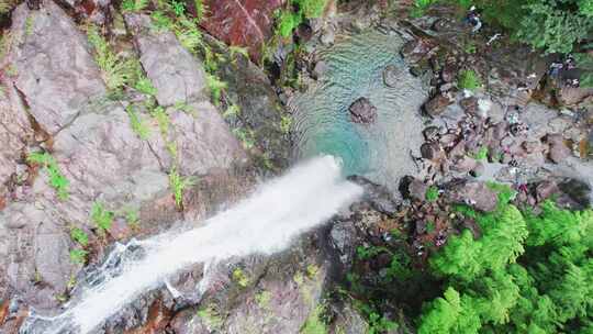 浙江宁波宁海雁苍山瀑布风景航拍