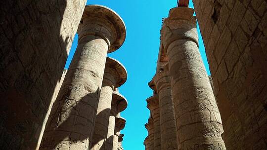 卡尔纳克神庙的石柱大厅