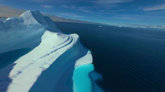 FPV航拍冰山冰川大海