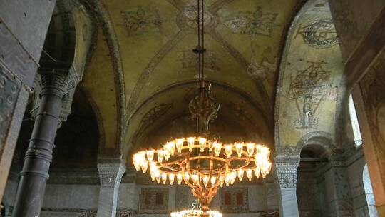 奢华的圣索菲亚大教堂内部装饰