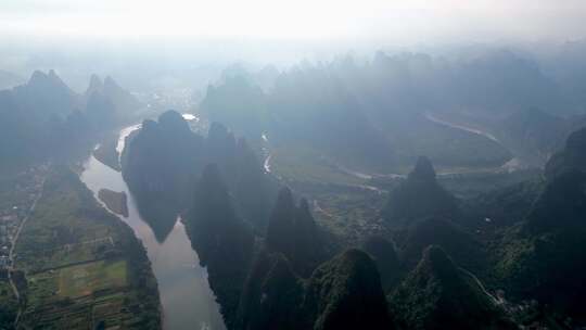 桂林山水漓江风光喀斯特地貌