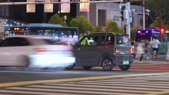 夜晚城市街道慢门人流车流合集