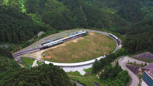 江西明月山风景区小火车圆形站台