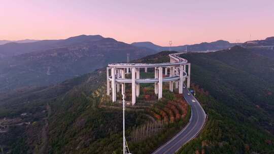 太原天龙山网红公路桥