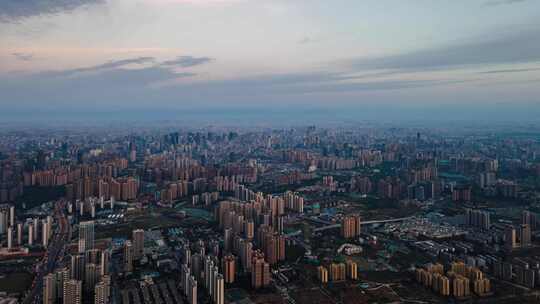 航拍成都城市全景雪山