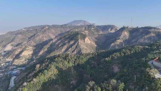 西北光秃秃的大山沟壑航拍