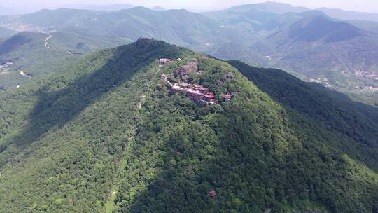 泉州山峰仙公山景区航拍山顶风景森林山脉