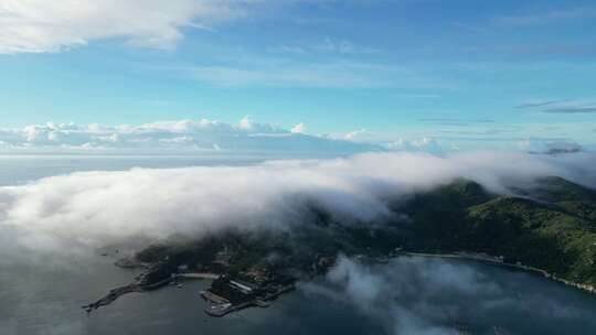 汕头南澳岛大海岛屿云海航拍