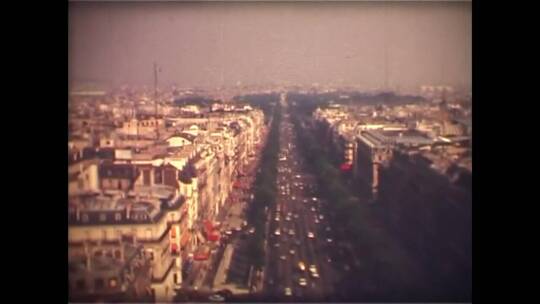 8mm镜头下的1970 年代法国巴黎
