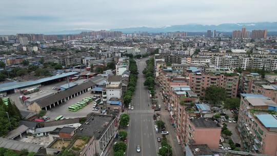 高空俯瞰城市疫情之下静默管理街道寥寥车辆