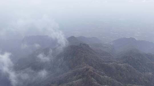 秦岭山脉秋季风景云海