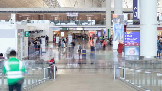 宝安国际机场出入口人流延时摄影