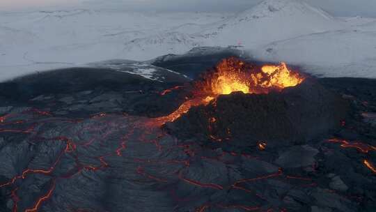 冰岛火山爆发航拍