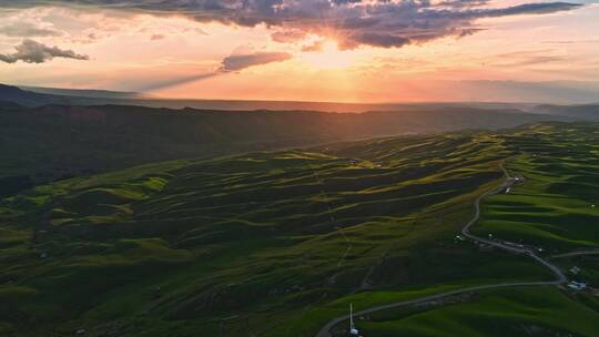 航拍草原唯美夕阳晚霞