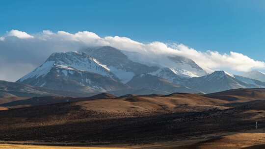 西藏阿里地区纳木那尼峰雪山云雾日落延时