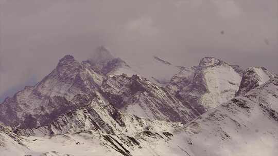 高原天空雪山云海航拍延时