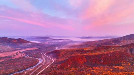 航拍晚秋的呼伦贝尔喇嘛山朝霞