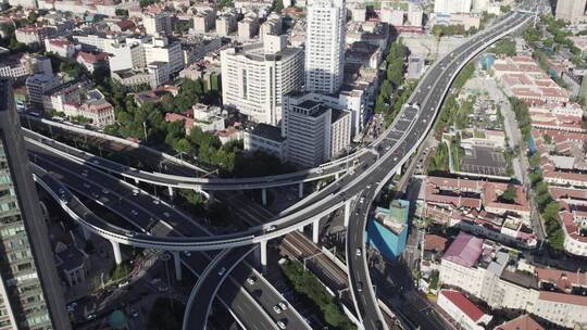 4k 航拍青岛城市道路街景