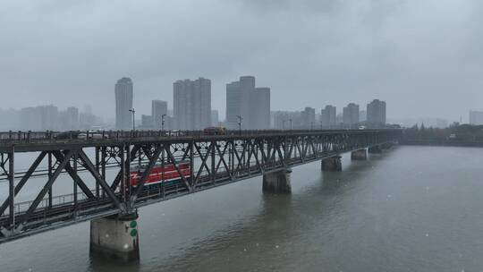 钱塘江大桥雪景