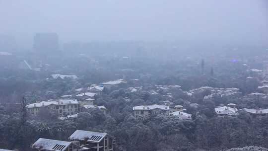 四川成都市温江区万春镇下雪的场景实拍素材