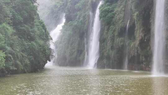 清水河瀑布群