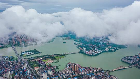 航拍鄂州平流雾穿云城市全景鄂州云海延时