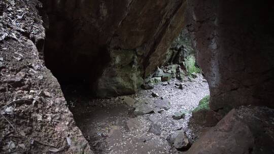 杭州宝石山景区蝙蝠洞