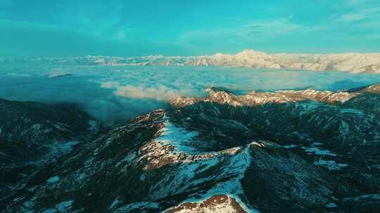 高原天空雪山云海航拍延时