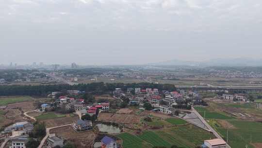 乡村田园风光的鸟瞰全景