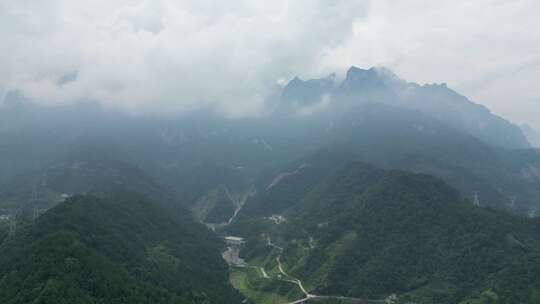 航拍自然风光大山山谷风光