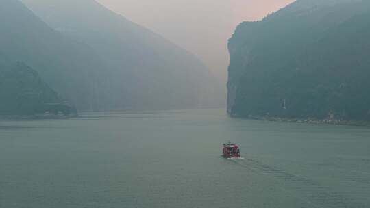 长江三峡白帝城瞿塘峡夔门清晨风光4K